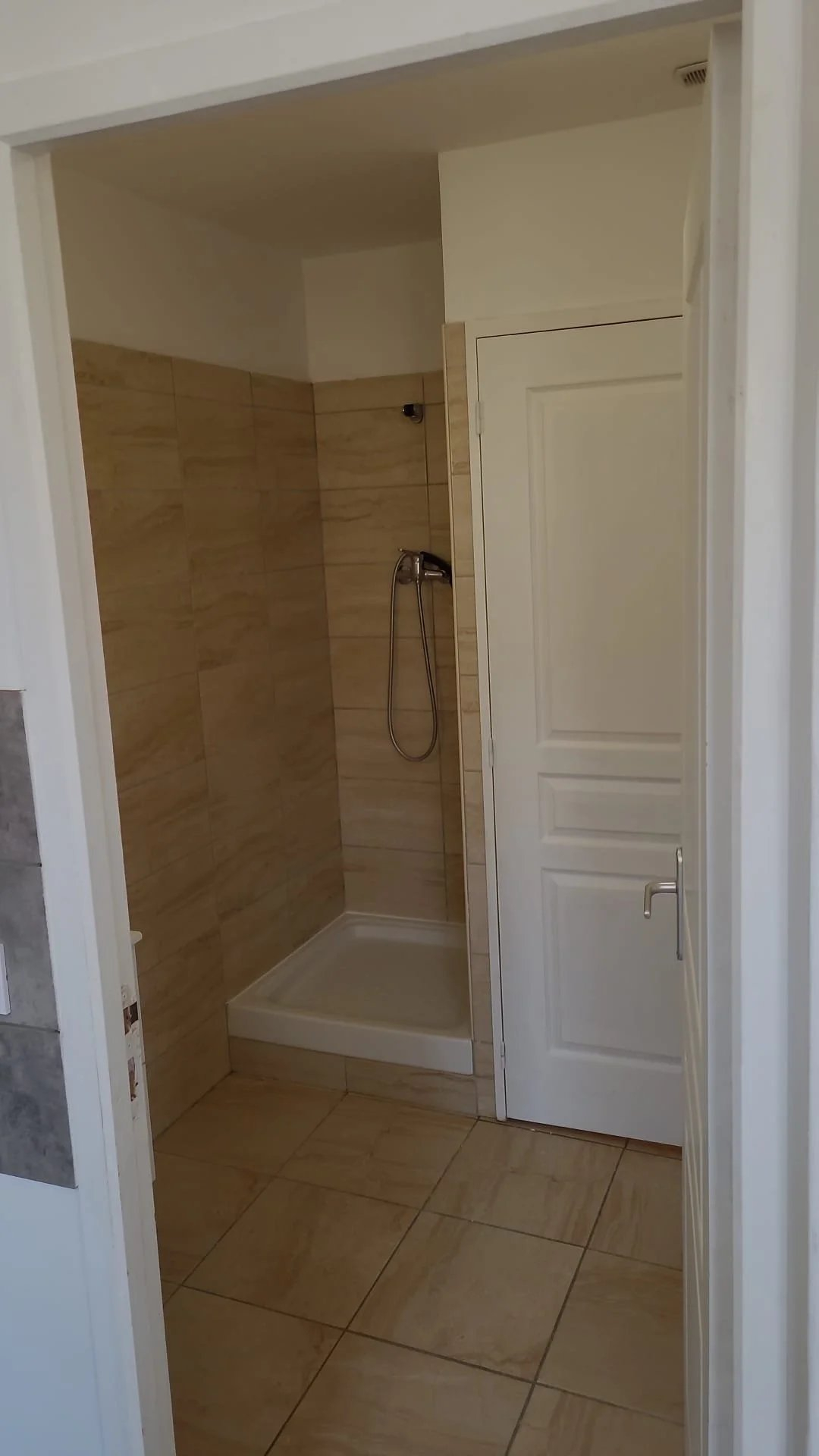 Location Appartement TARASCON surface habitable de 0 m²