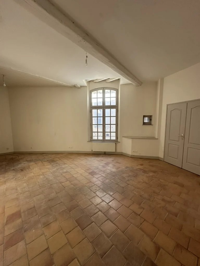 Vente Appartement BEAUCAIRE Mandat : 4000